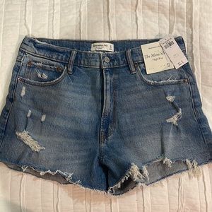 Abercrombie & Fitch The Mom Short High Rise